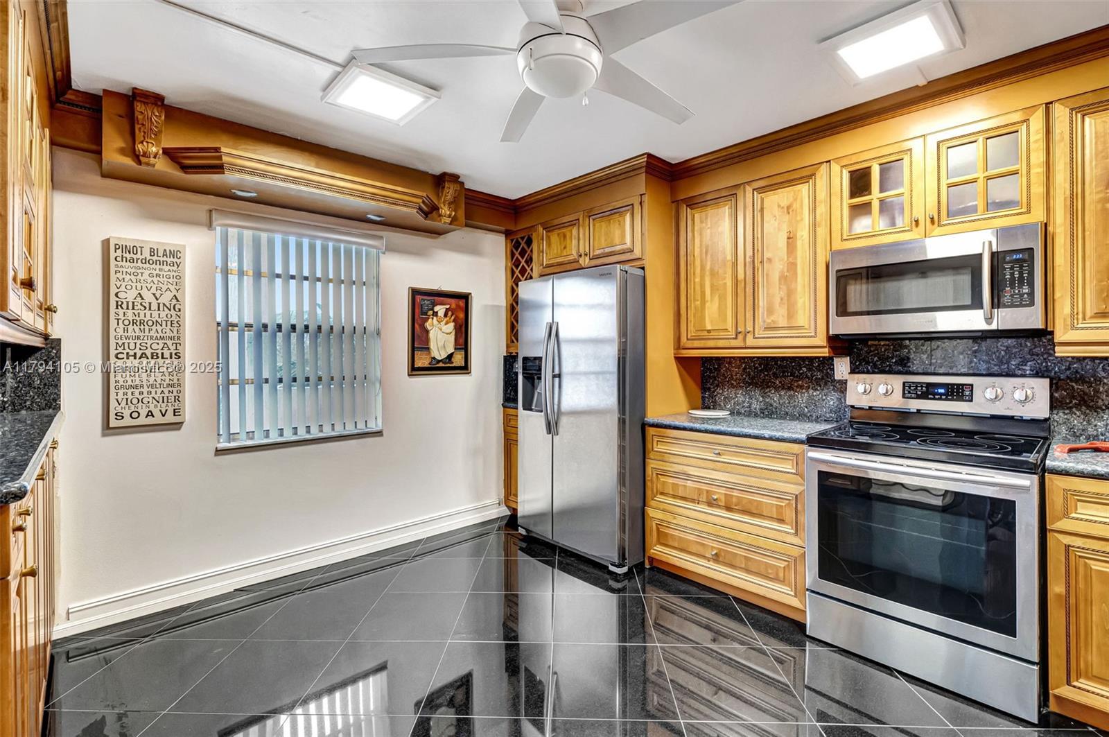 Property photo # 6