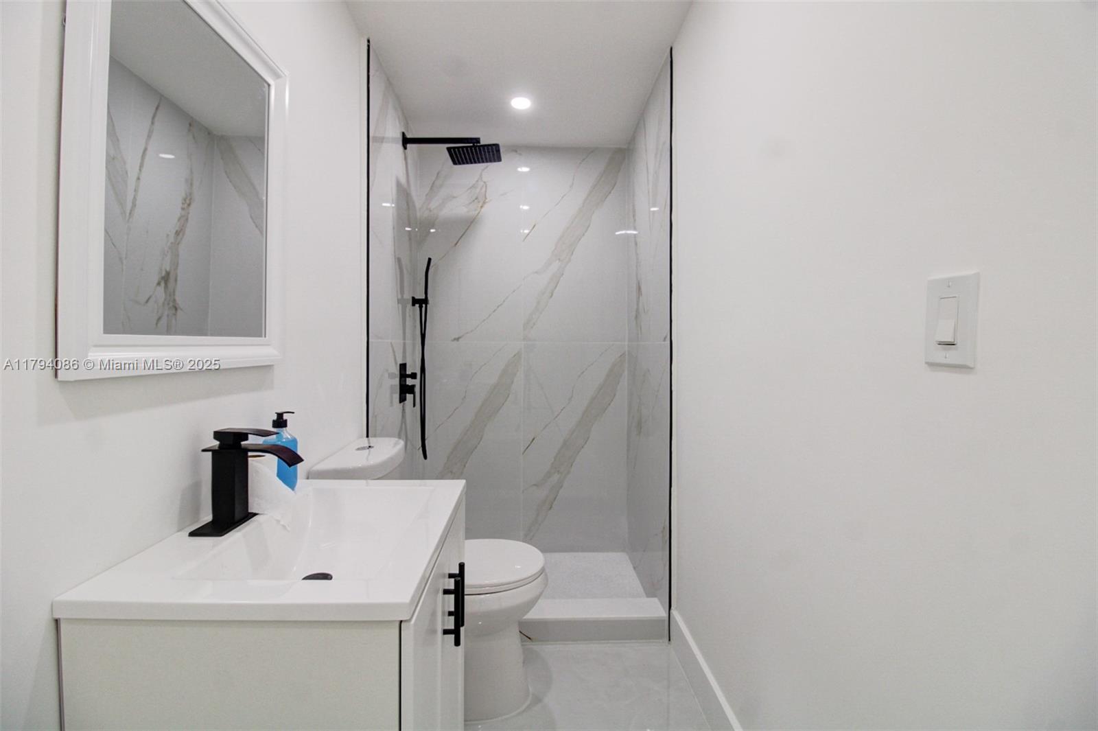 2840 NW 171st St, Miami Gardens, Florida image 18