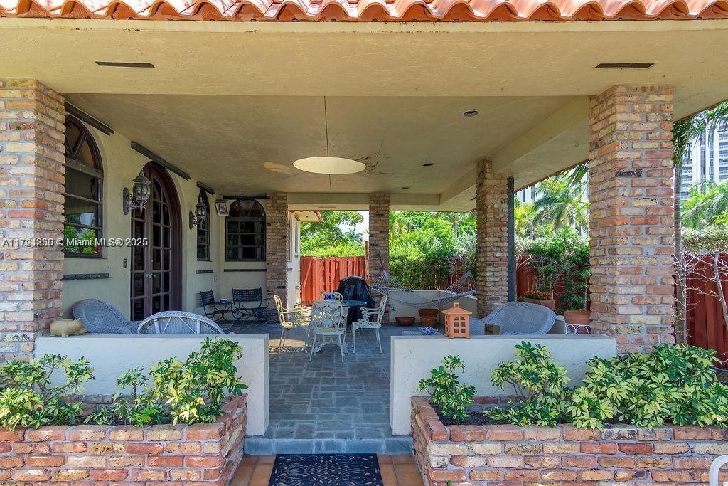 1634 NE 105th St, Miami Shores, Florida image 38
