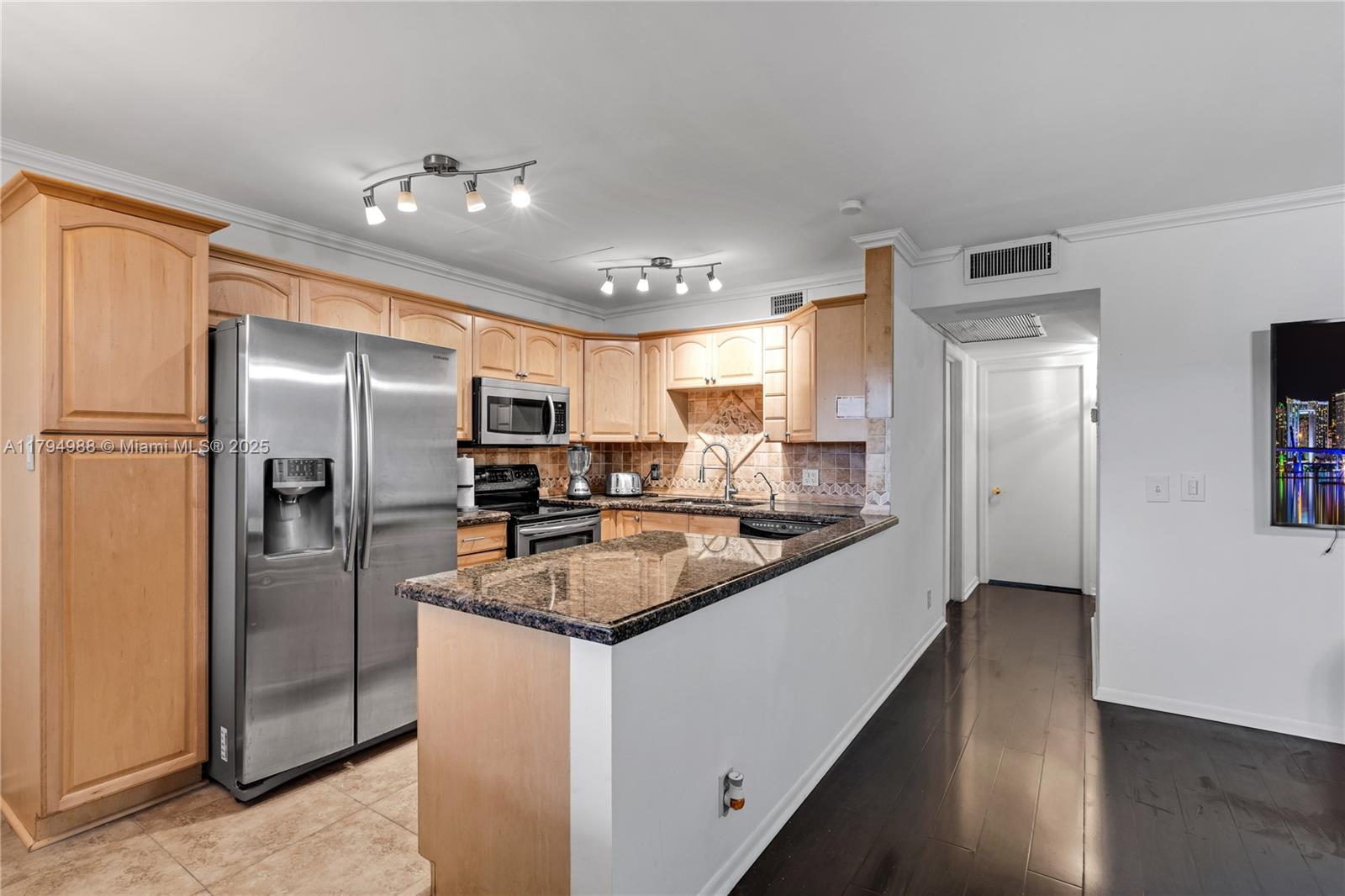 Property photo # 4
