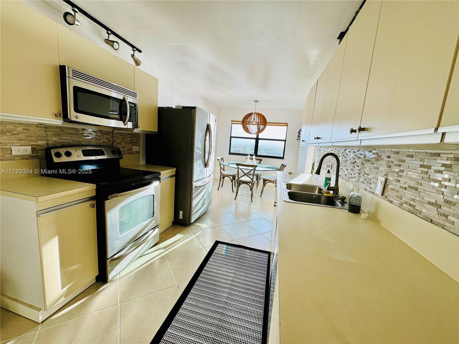 Property photo # 7