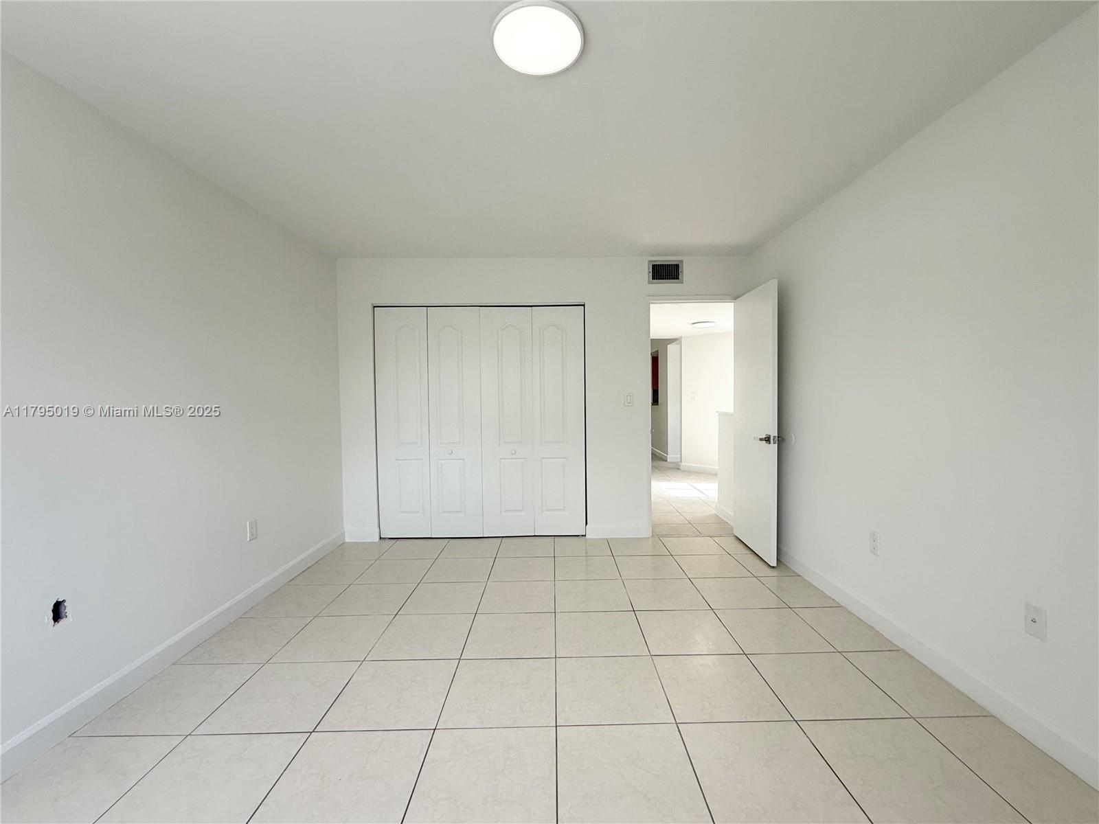 9745 NW 48th Ter #326, Doral, Florida image 3