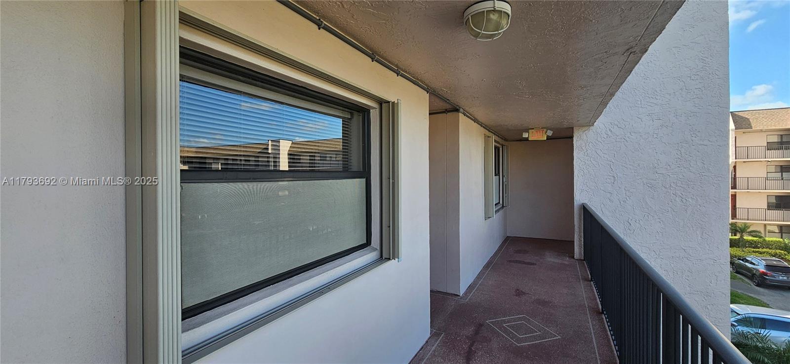 10207 Sunrise Lakes Blvd #307, Sunrise, Florida image 2