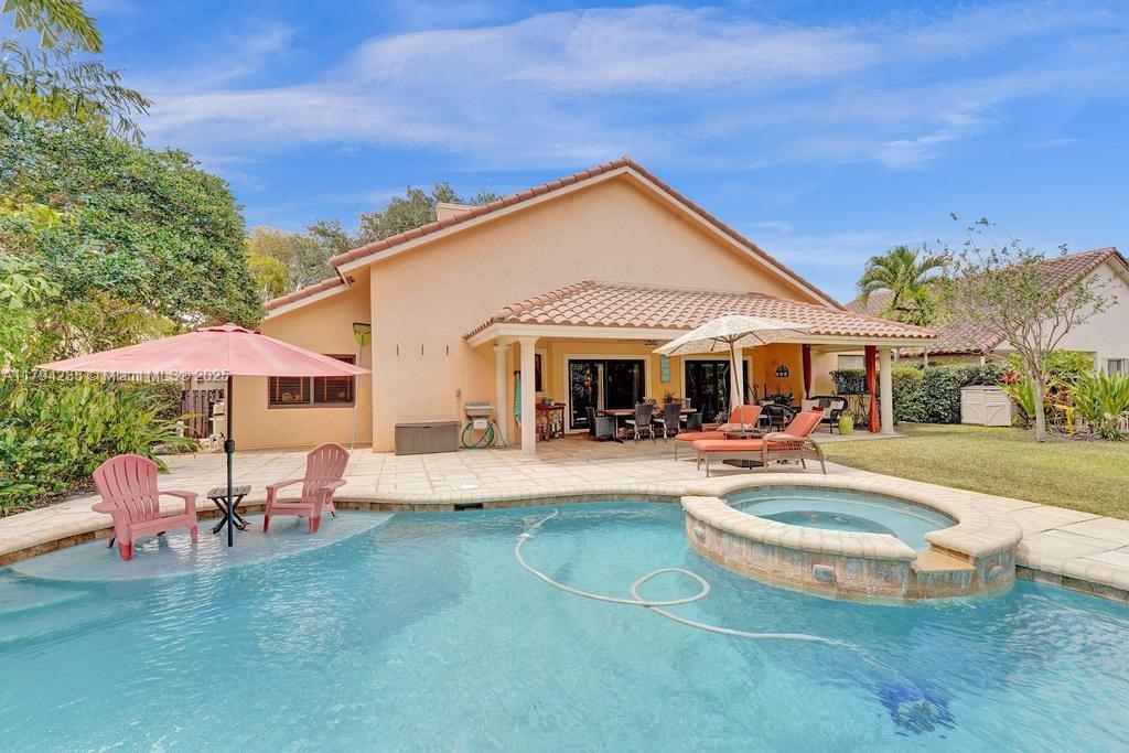 9682 Ridgecrest Ct, Davie, Florida image 3