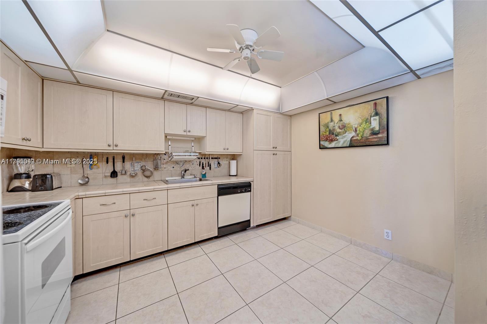 Property photo # 5