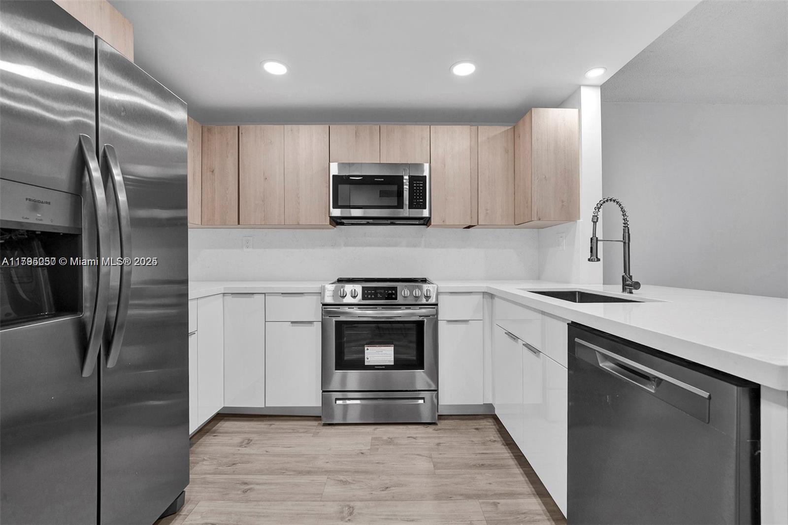 Property photo # 6