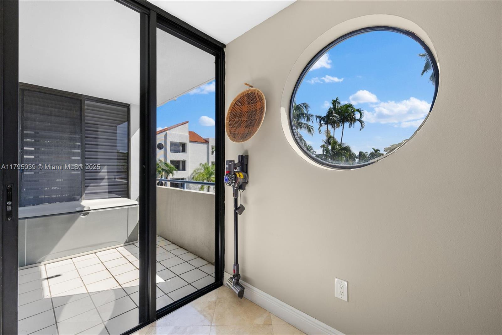 21075 NE 34th Ave #306-2, Aventura, Florida image 12
