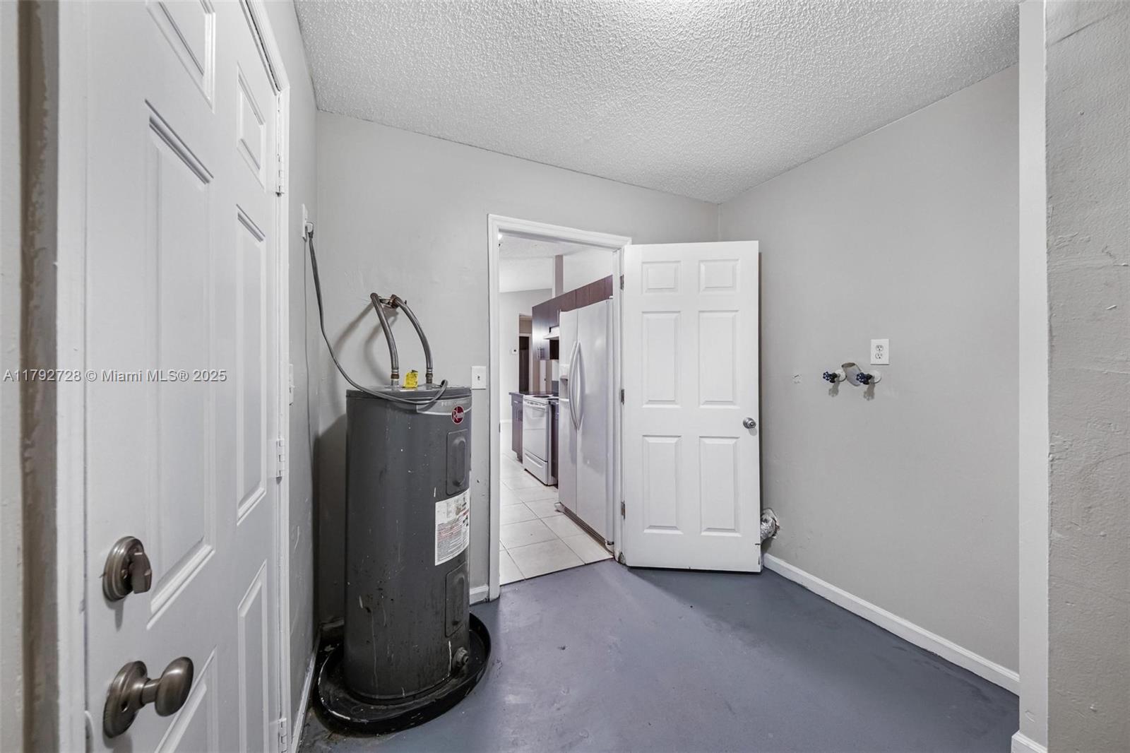 1251 SW 73rd Ave, North Lauderdale, Florida image 32