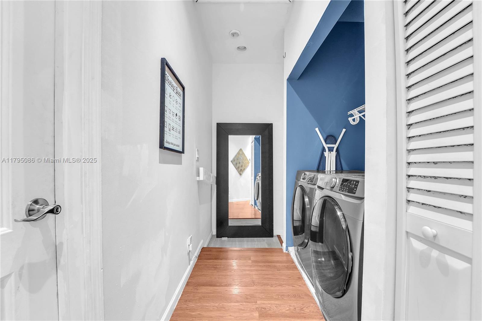 2307 Washington St #5, Hollywood, Florida image 17