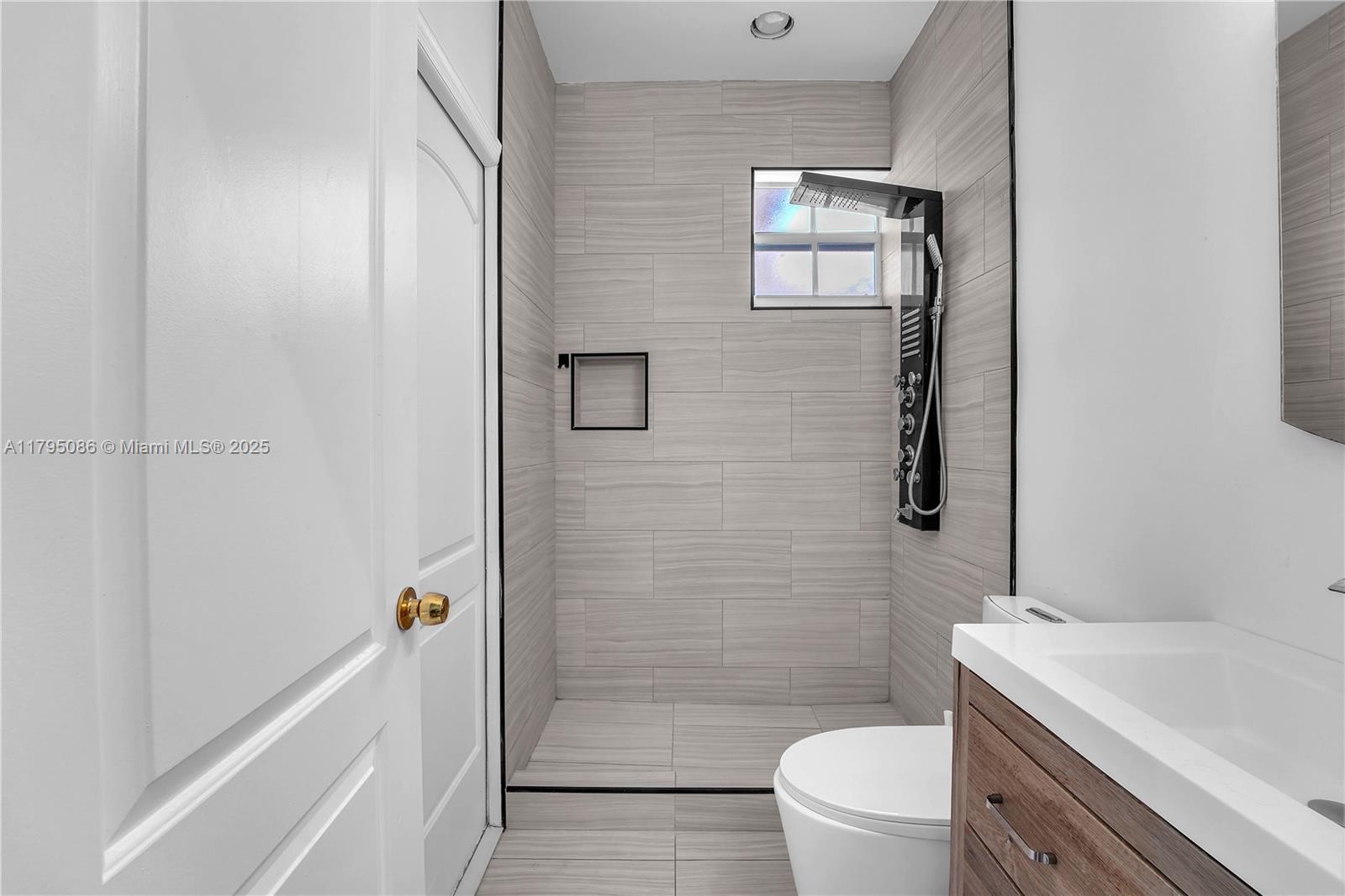 2307 Washington St #5, Hollywood, Florida image 21