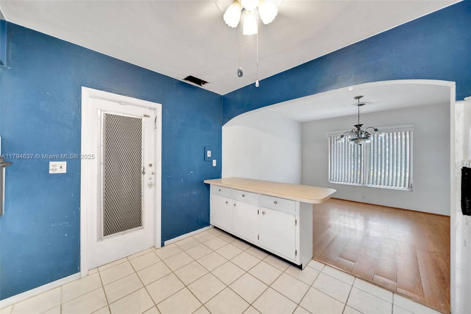 Listing Photo 10