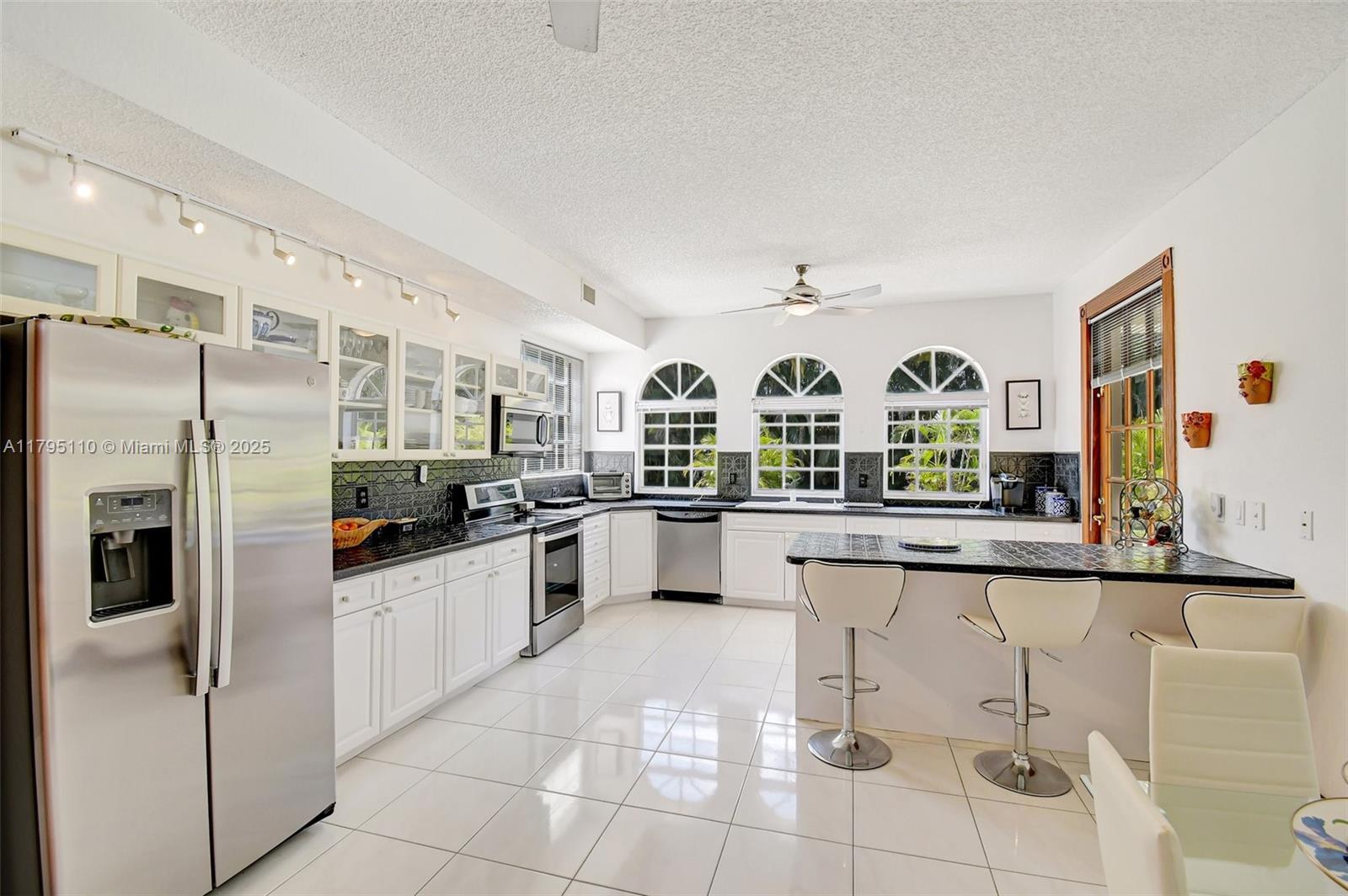 12360 SW 1st Street, Plantation, Florida image 20