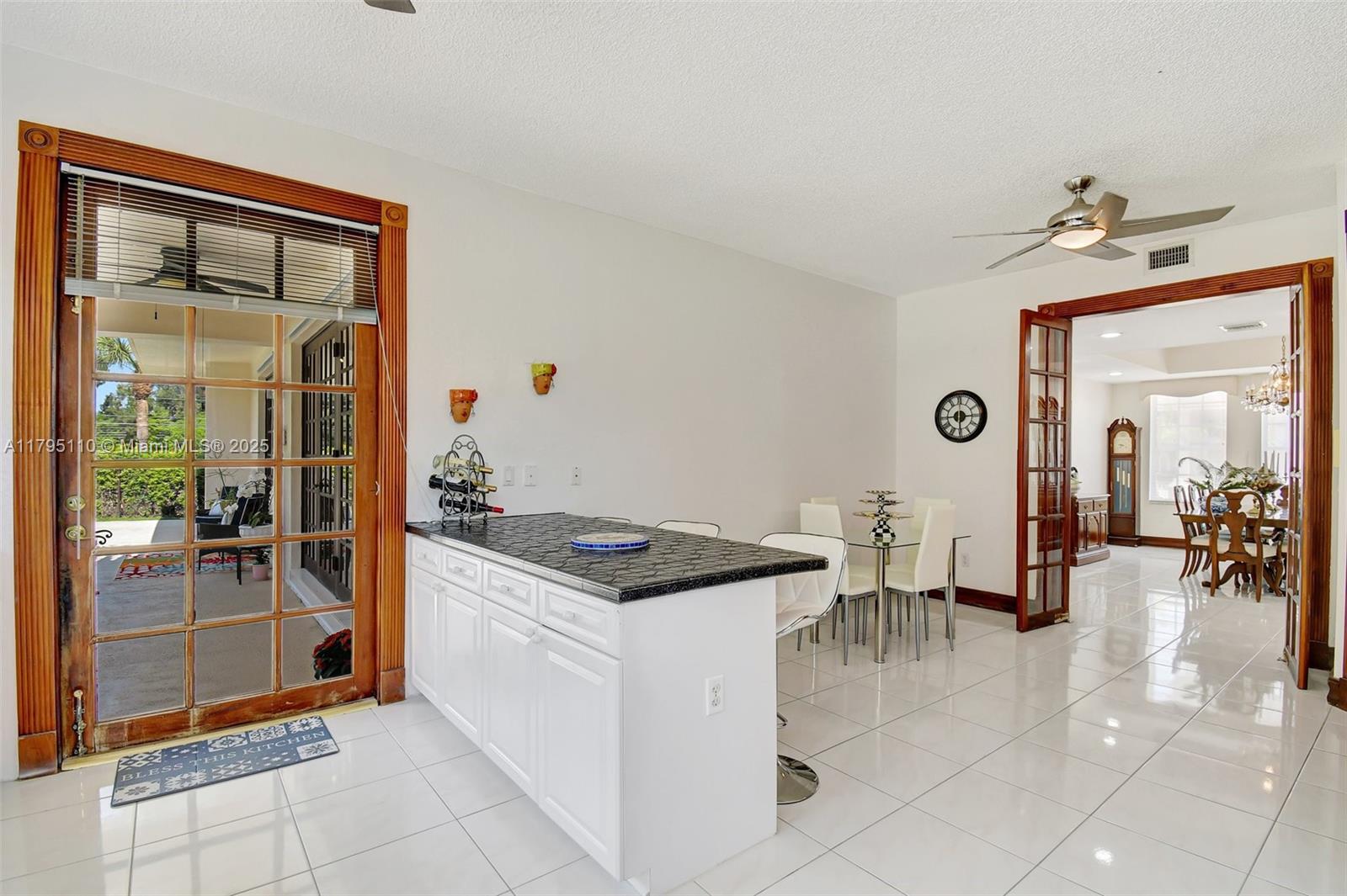 12360 SW 1st Street, Plantation, Florida image 23