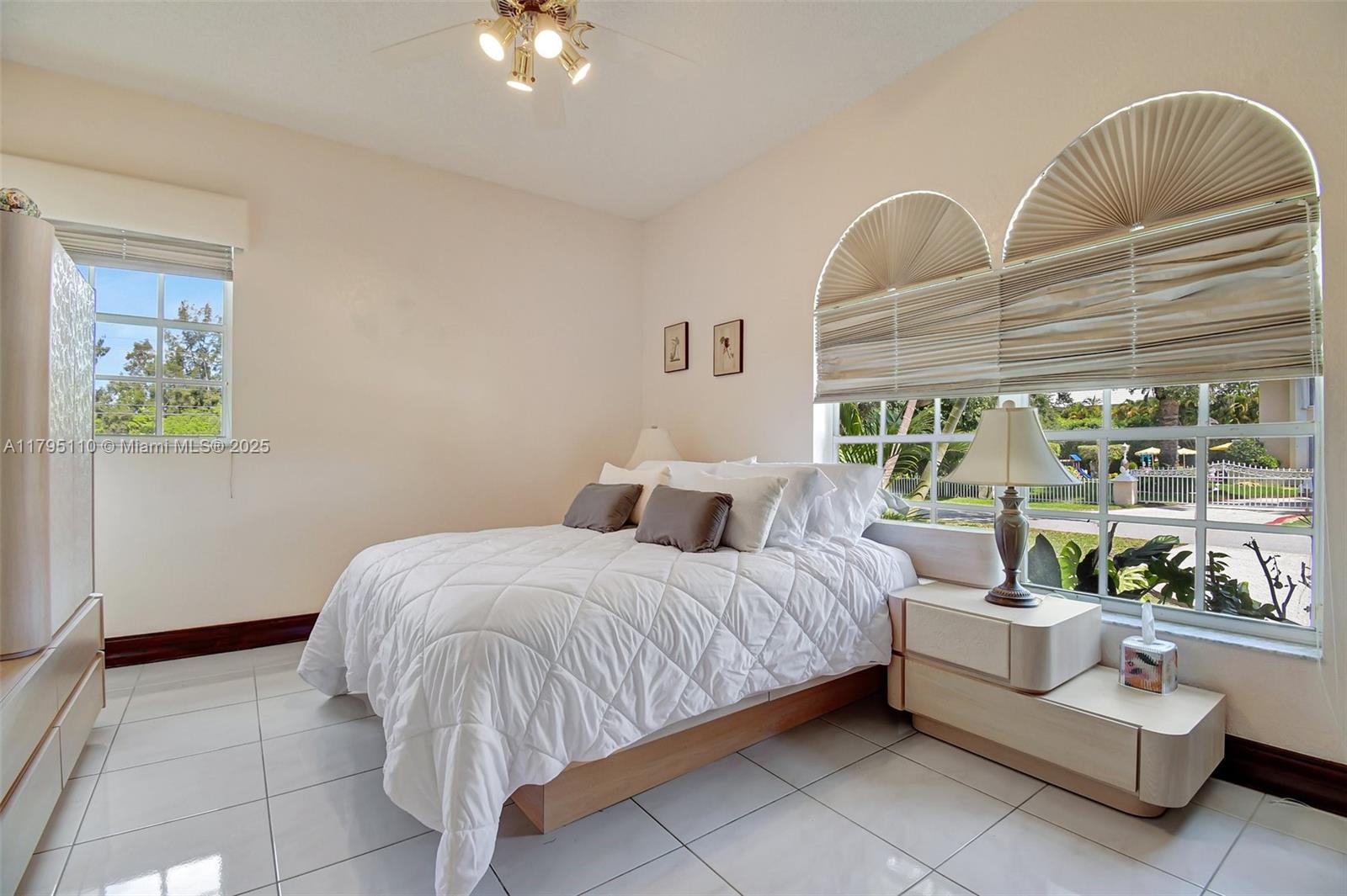 12360 SW 1st Street, Plantation, Florida image 29