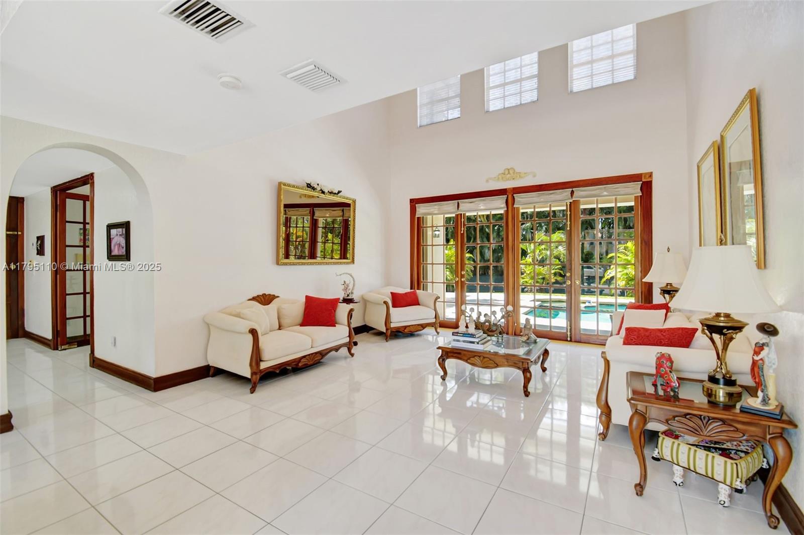 12360 SW 1st Street, Plantation, Florida image 9