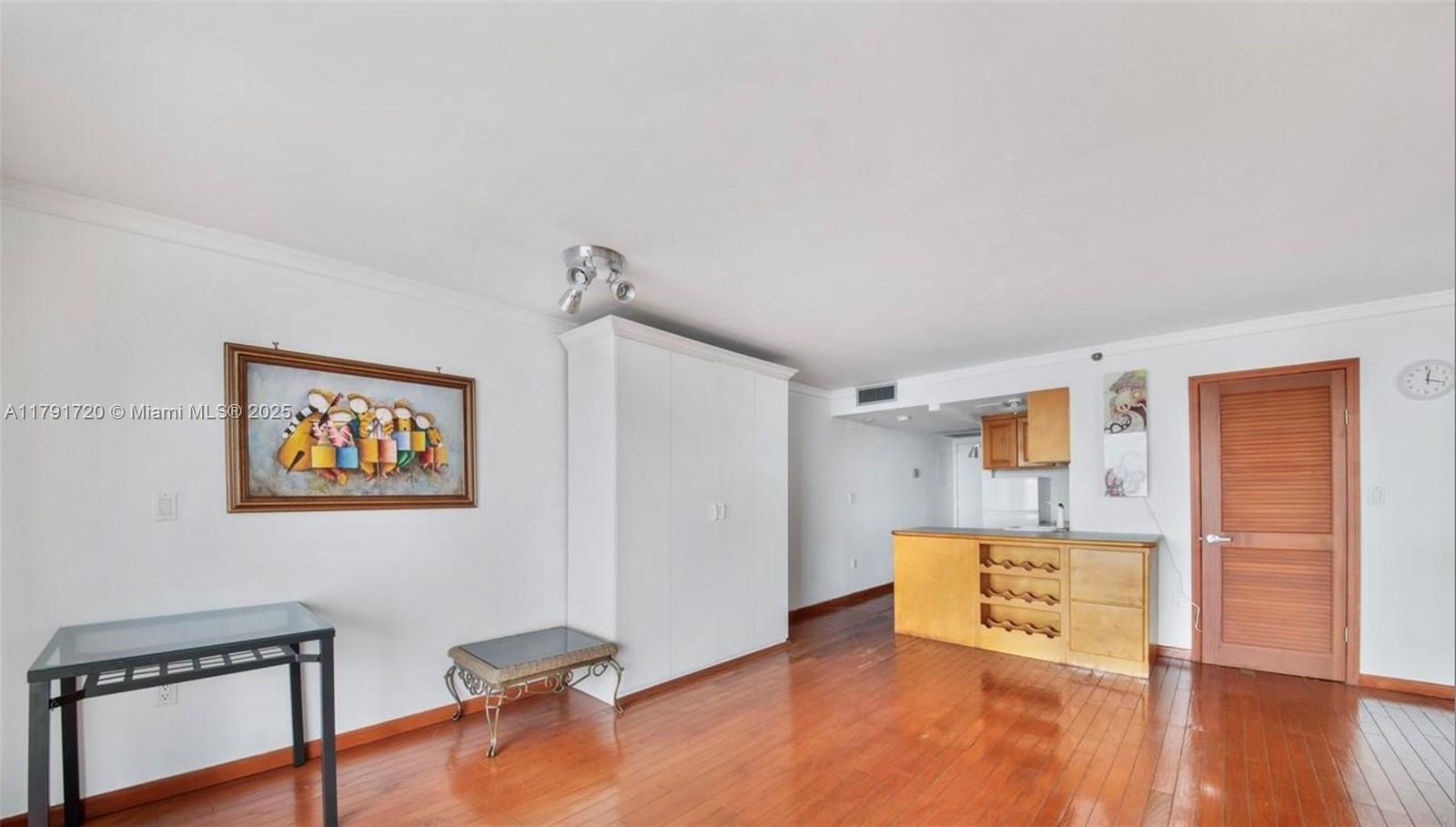 Property photo # 2
