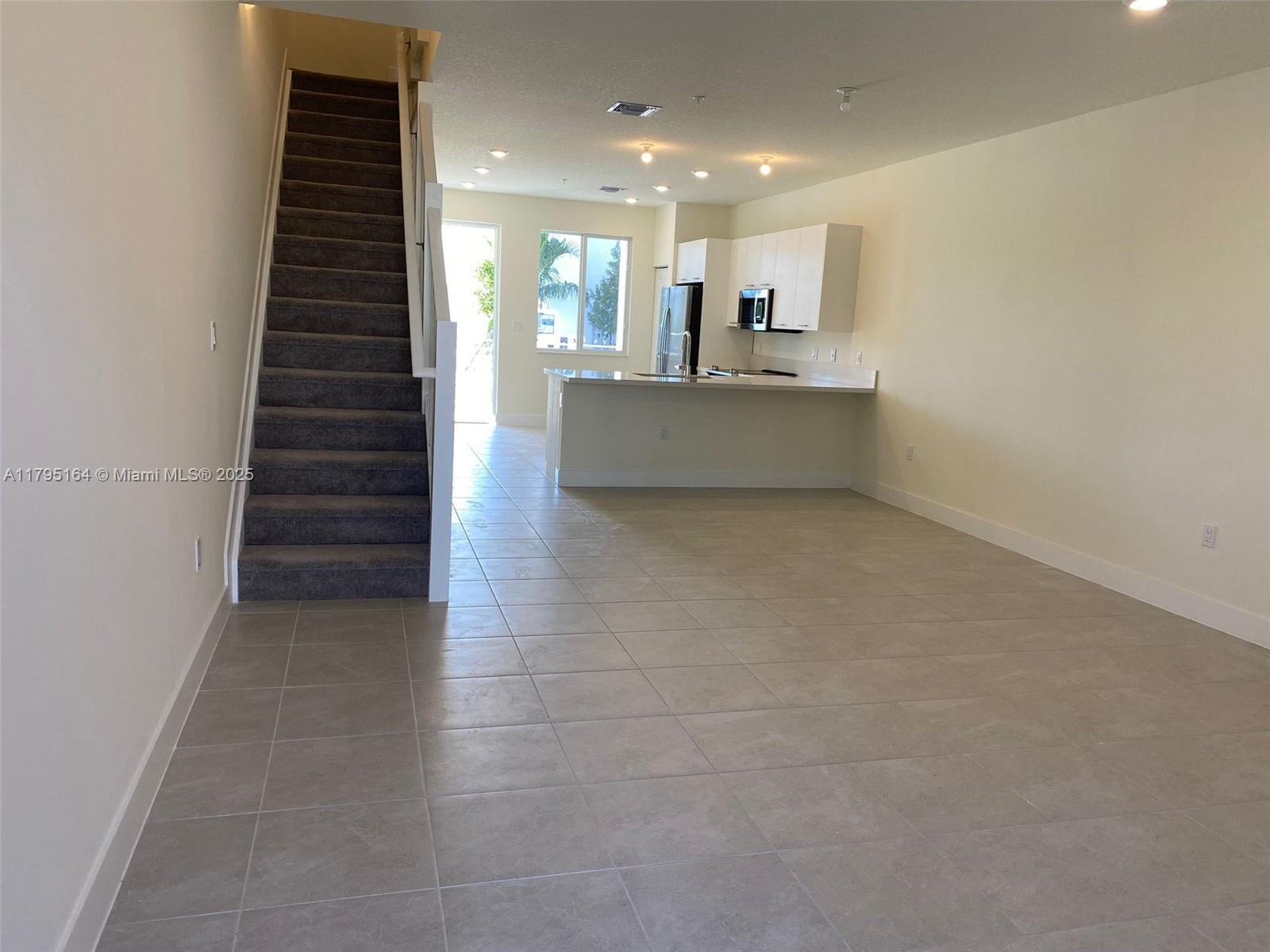 10250 NW 66th St #103, Doral, Florida image 7