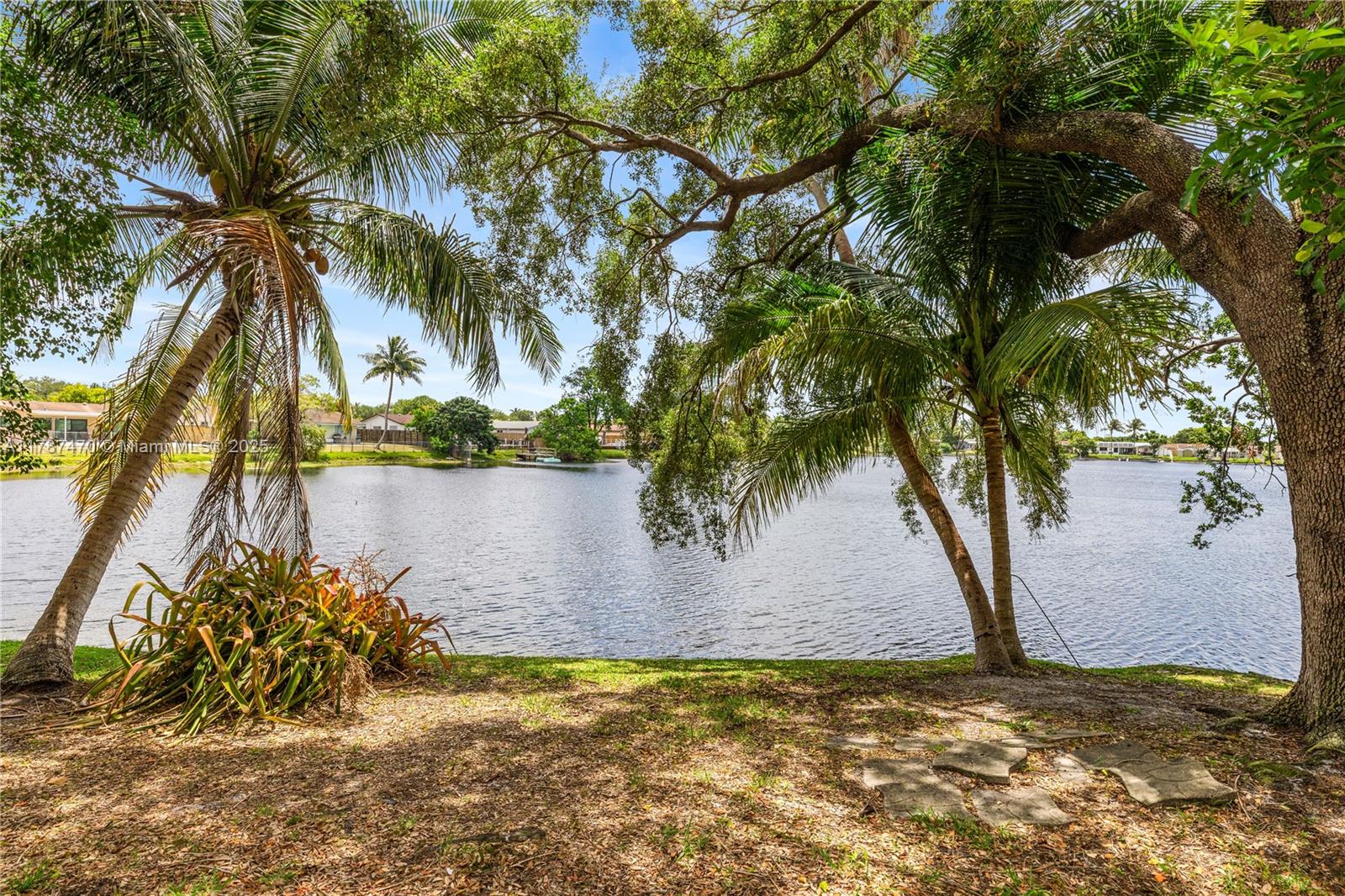 8956 Palm Tree Ln #8956, Pembroke Pines, Florida image 25