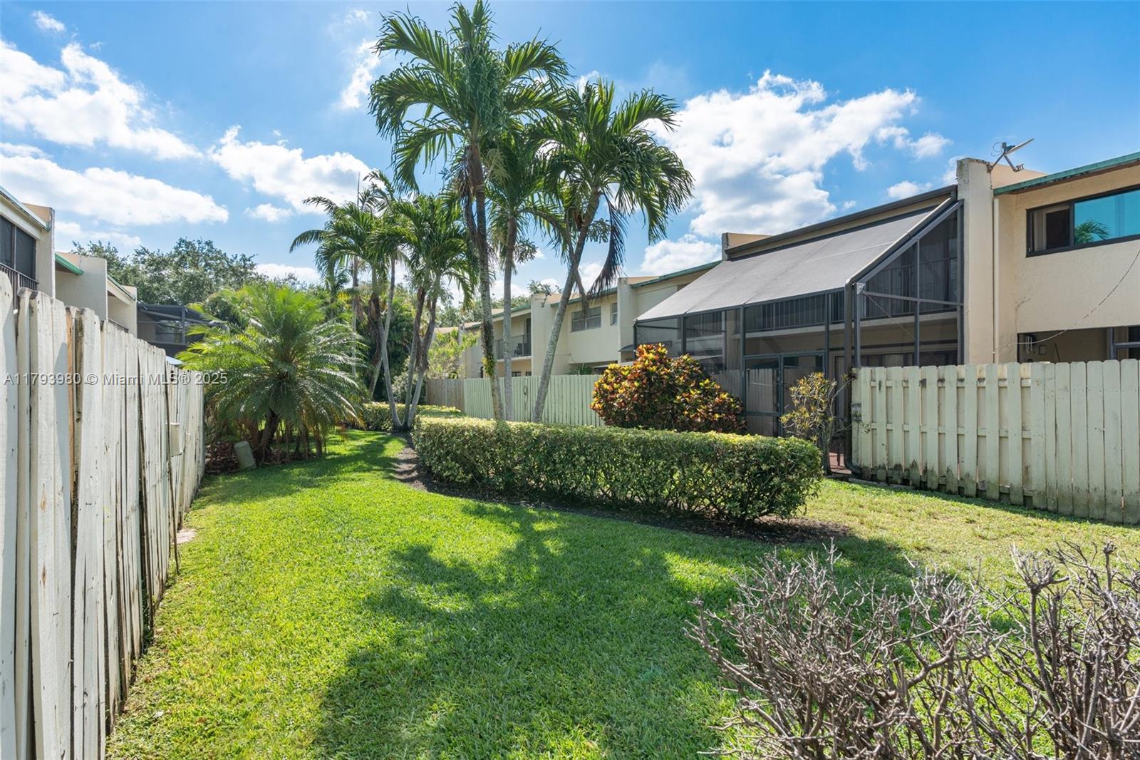 741 E Coco Plum Cir #8, Plantation, Florida image 29