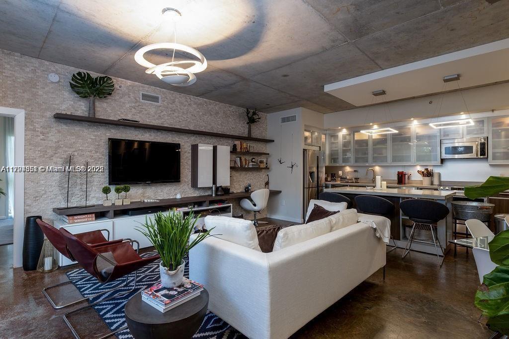 Property photo # 8
