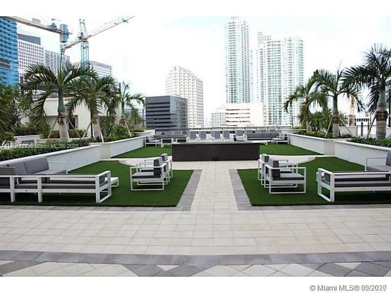 999 SW 1st Ave #1812, Miami FL 33130