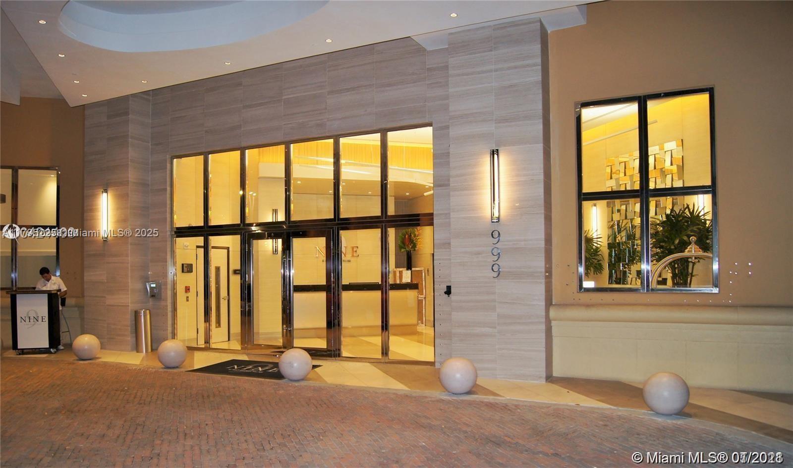 999 SW 1st Ave #1812, Miami FL 33130