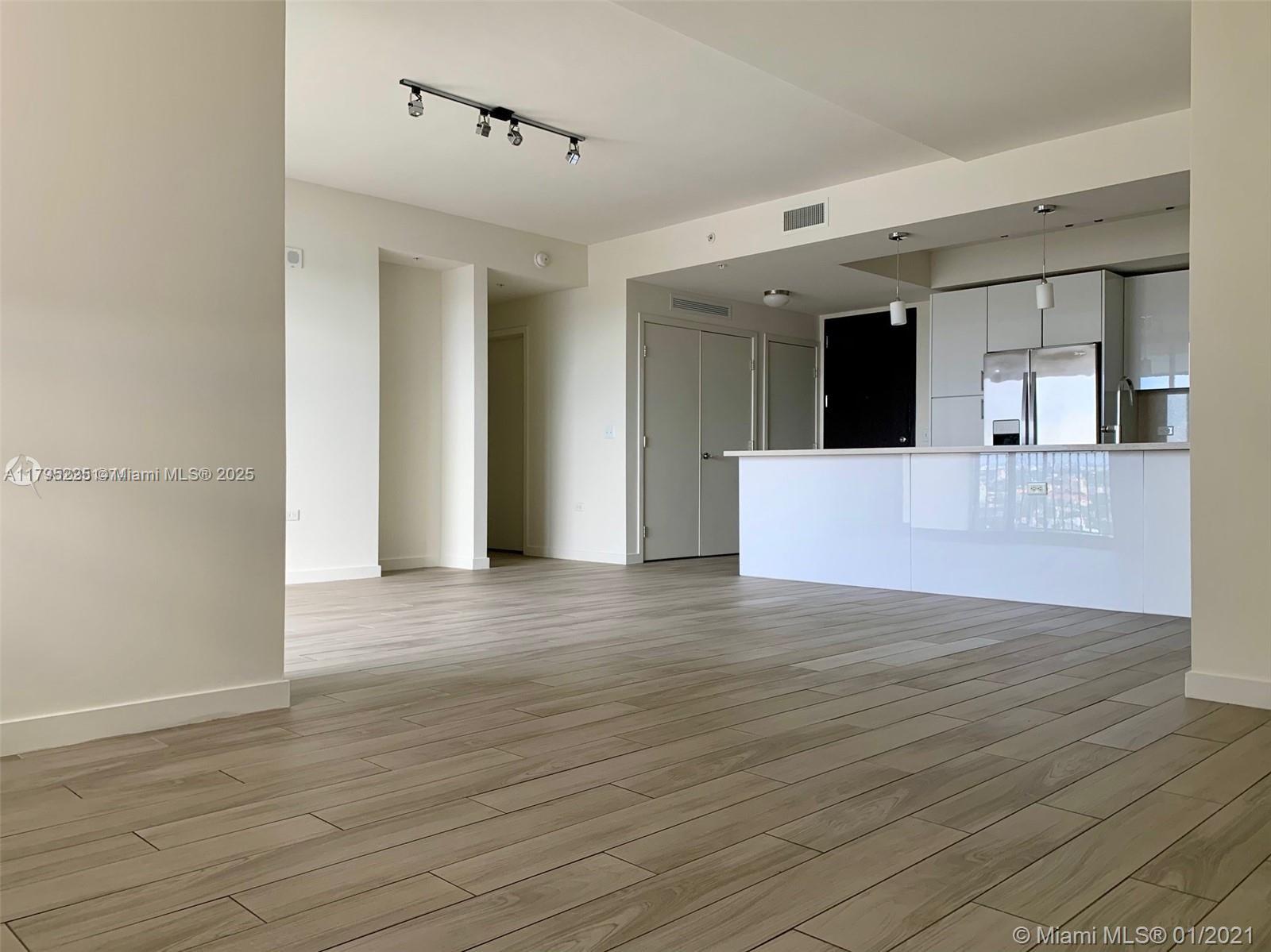999 SW 1st Ave #1812, Miami FL 33130