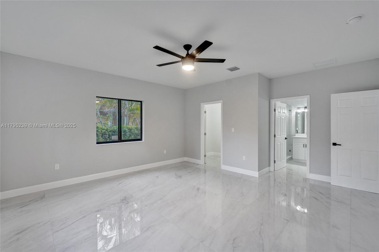7806 NW 68th Ave, Tamarac, Florida image 12
