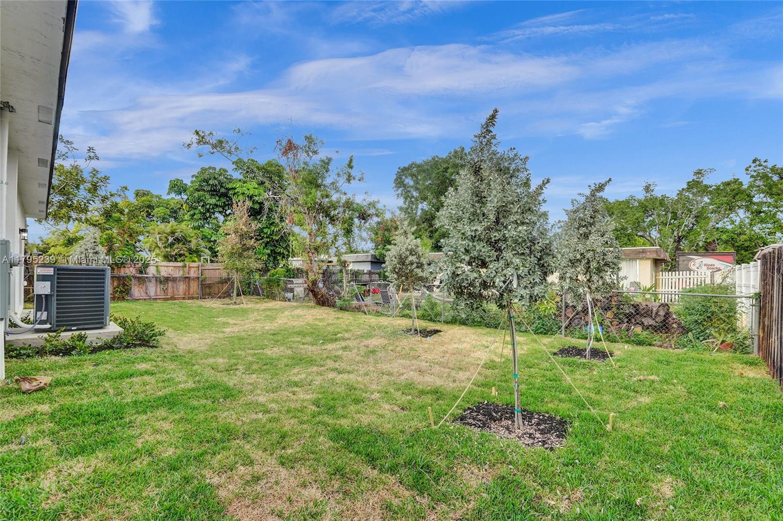 7806 NW 68th Ave, Tamarac, Florida image 17