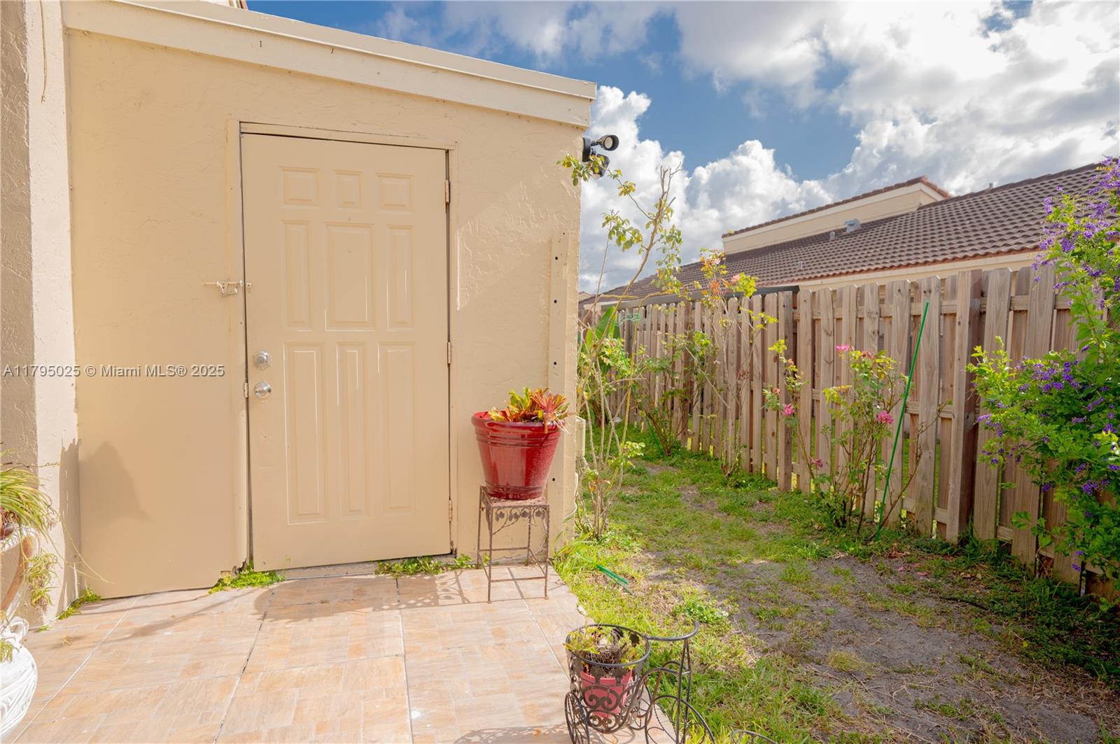6268 NW 170th Ter, Hialeah, Florida image 29