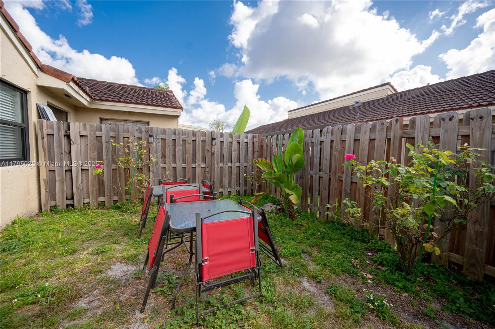 6268 NW 170th Ter, Hialeah, Florida image 32