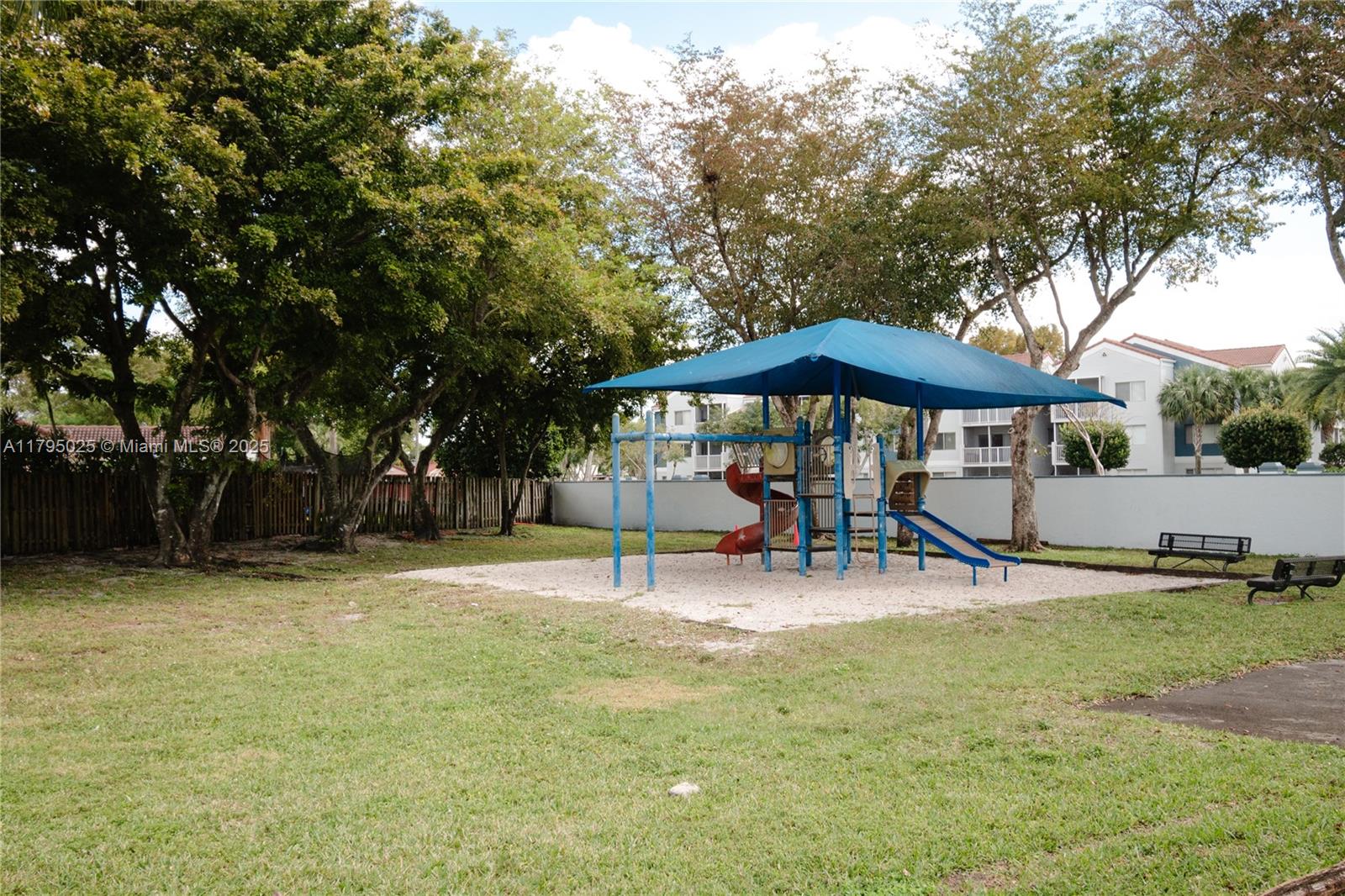 6268 NW 170th Ter, Hialeah, Florida image 44