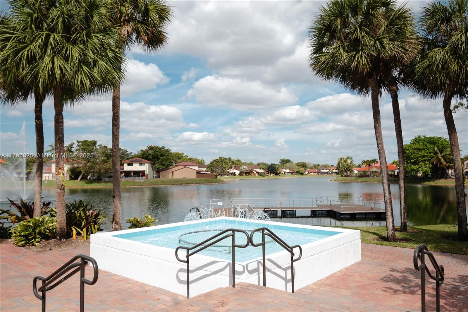 6268 NW 170th Ter, Hialeah, Florida image 47