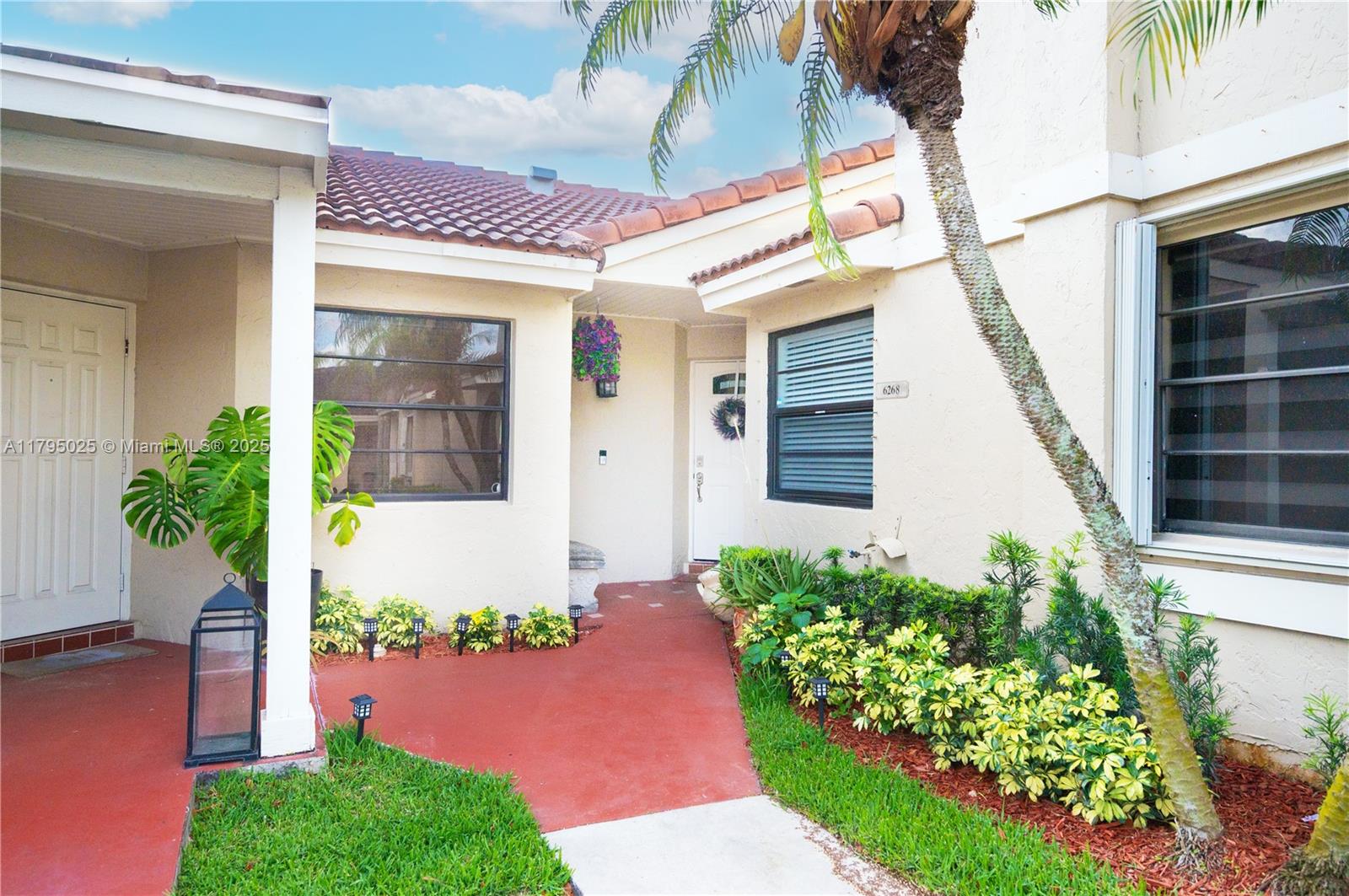 6268 NW 170th Ter, Hialeah, Florida image 9