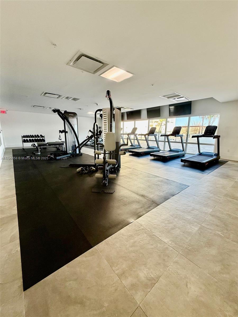 10950 NW 82nd St #115, Doral, Florida image 21