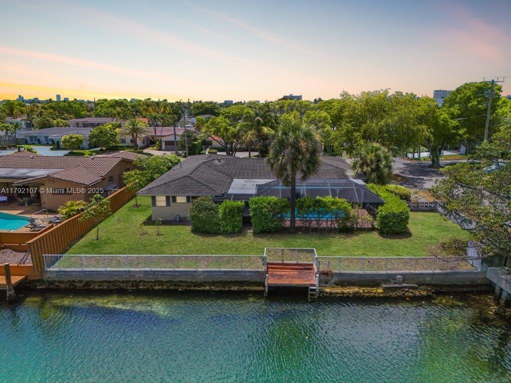 2235 Magnolia Dr, North Miami, Florida image 2
