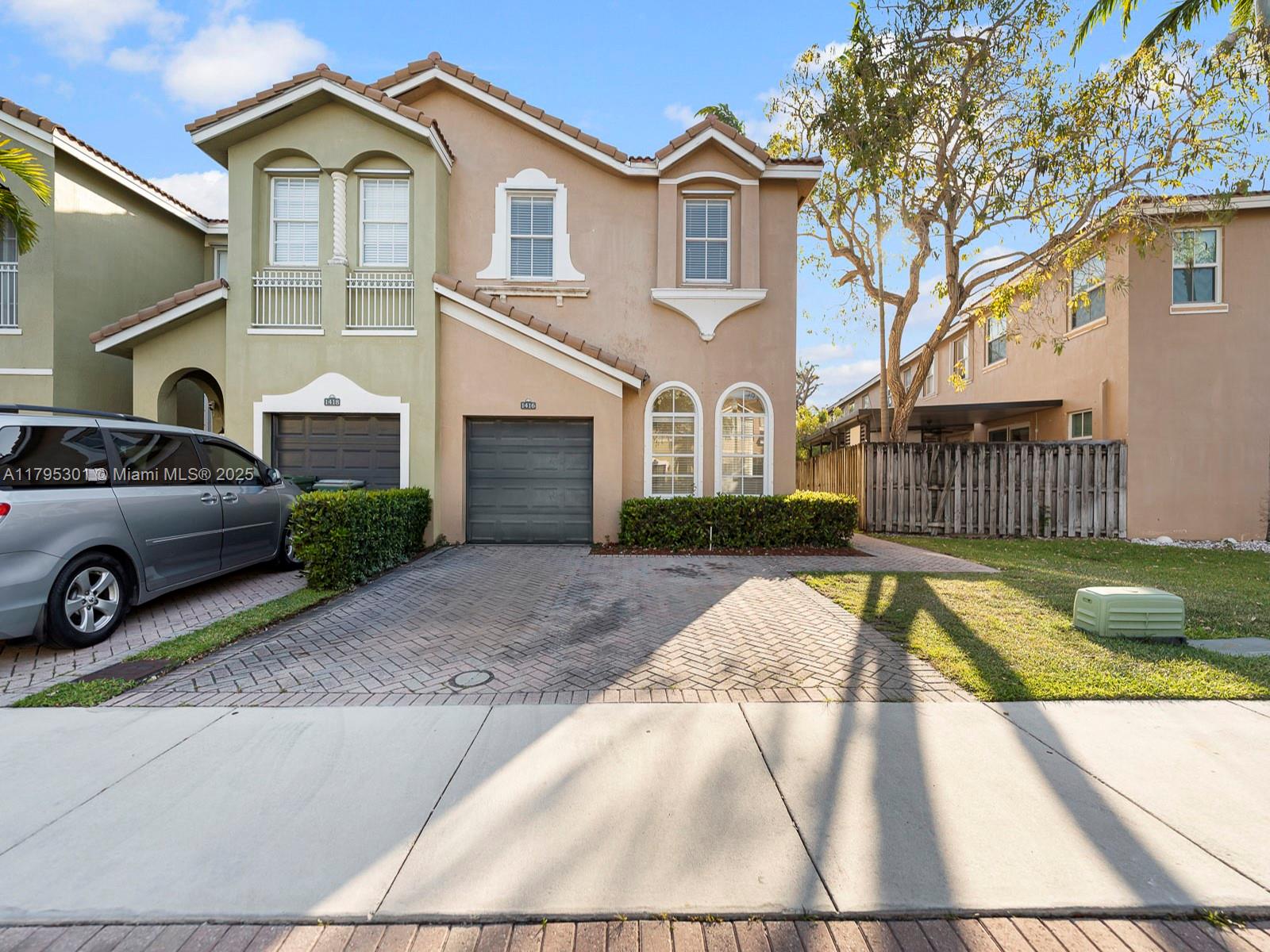 1416 SE 26th Ave, Homestead, Florida image 1