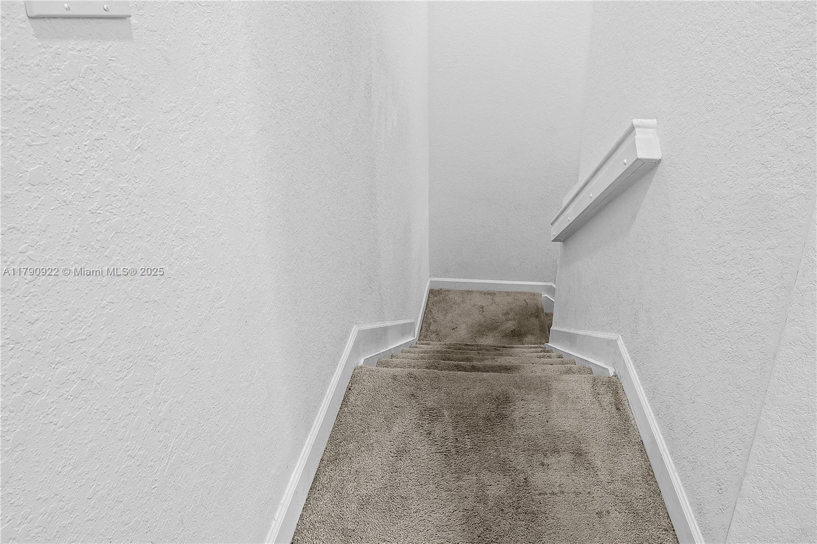 1434 SW 54th Ave, North Lauderdale, Florida image 33