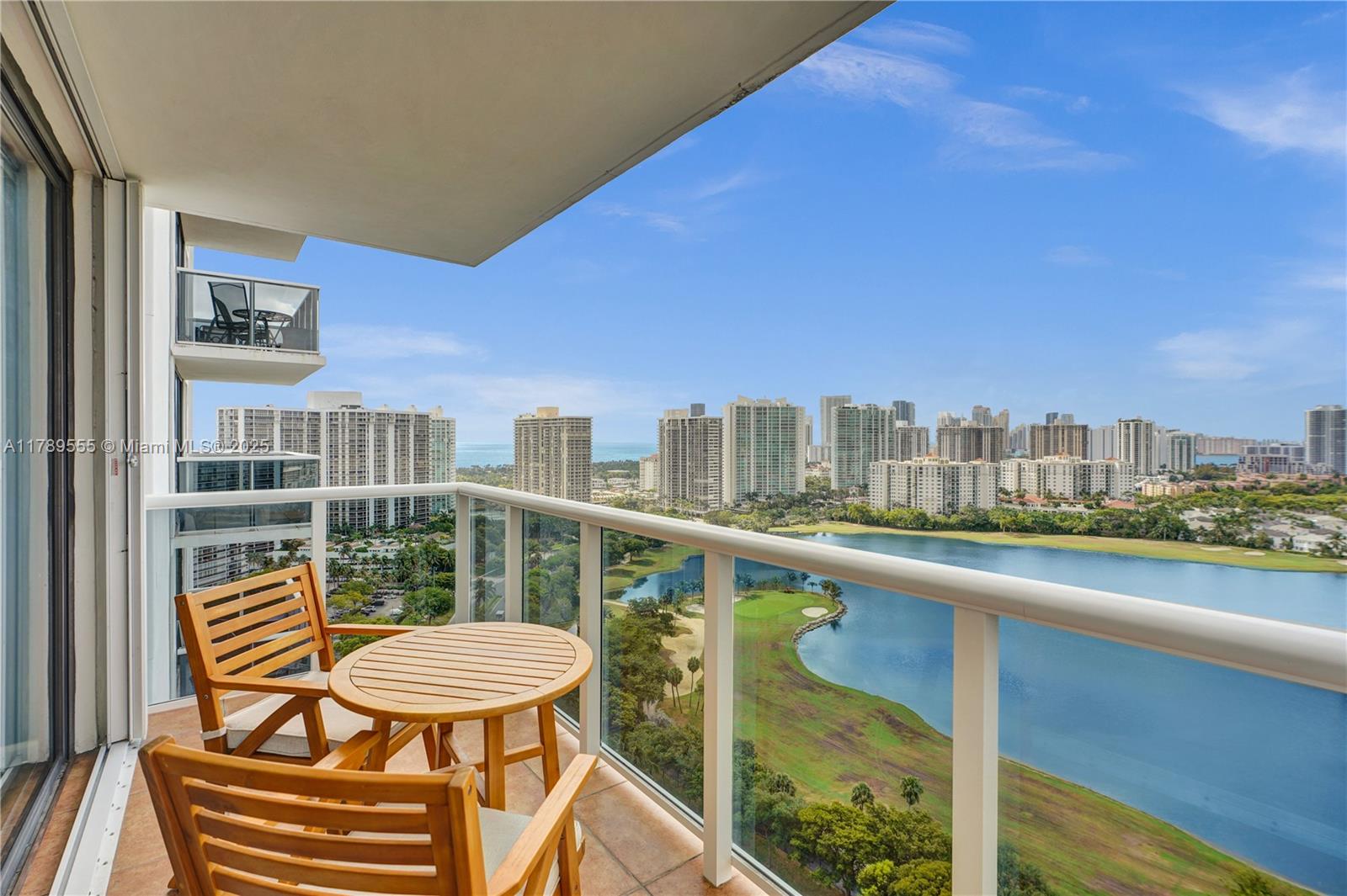 3625 N Country Club Dr #2505, Aventura, Florida image 4
