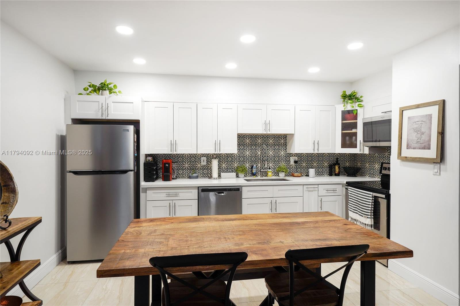 Property photo # 9