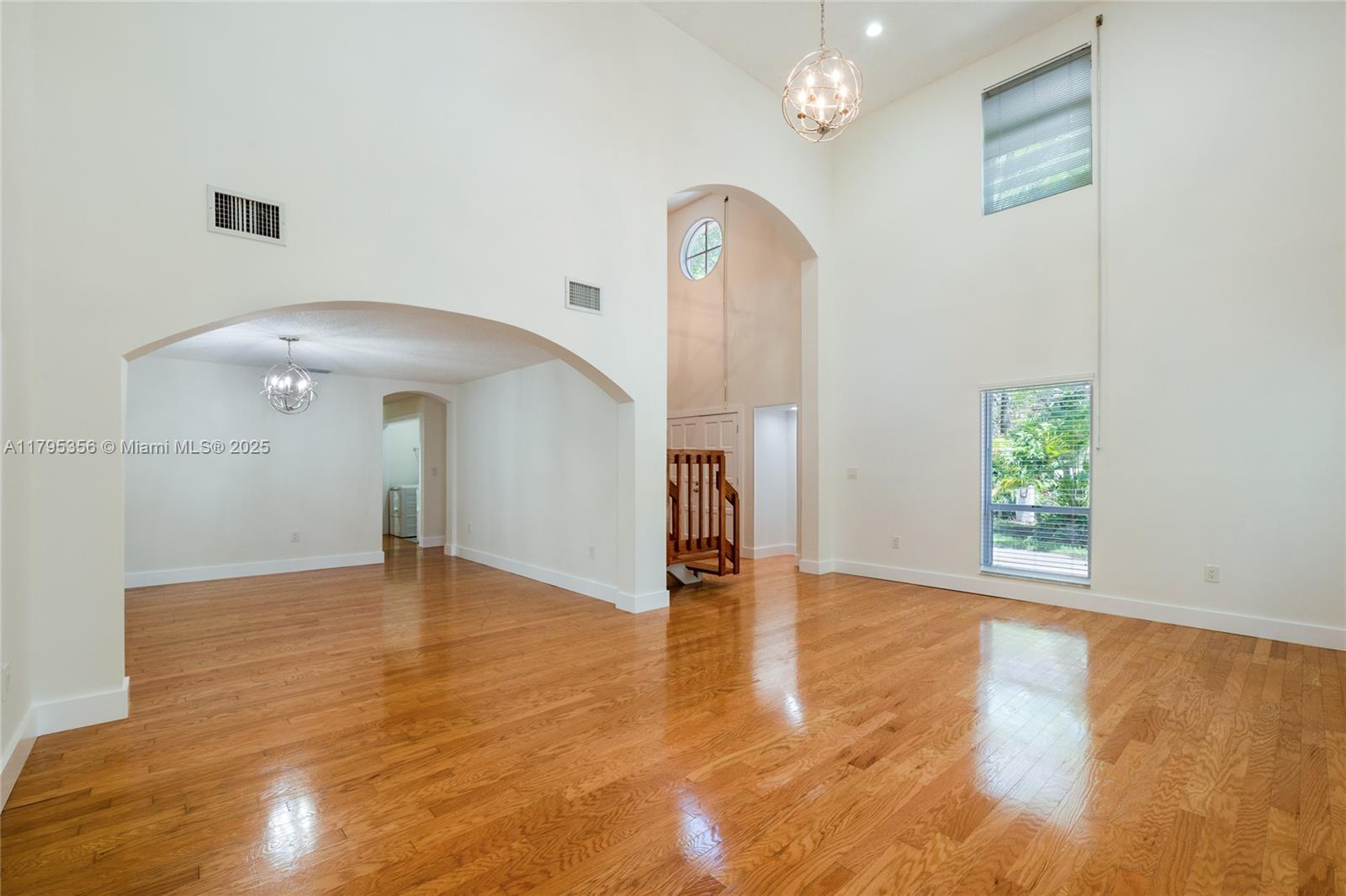 Property photo # 9
