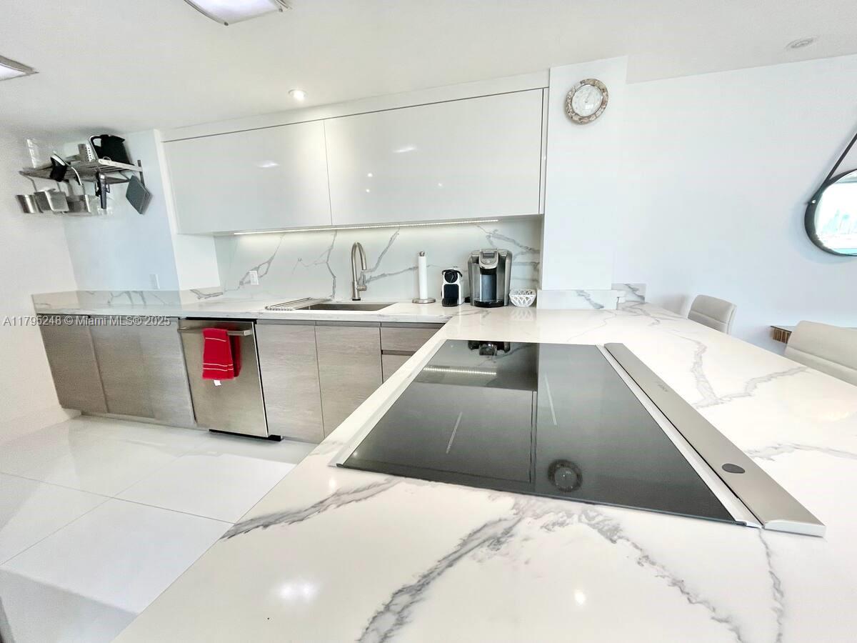 90 Alton Rd #FL-5, Miami Beach FL 33139