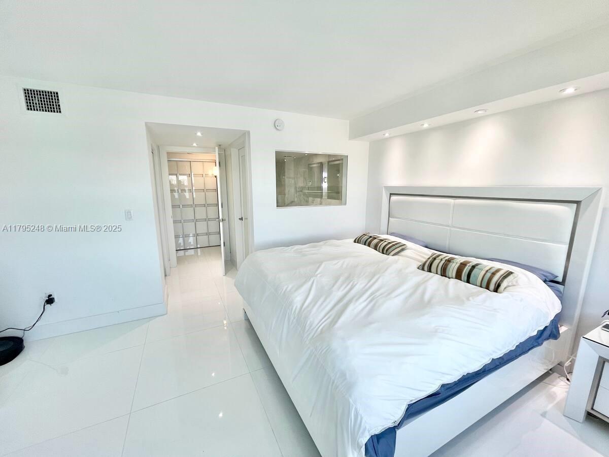 90 Alton Rd #FL-5, Miami Beach FL 33139
