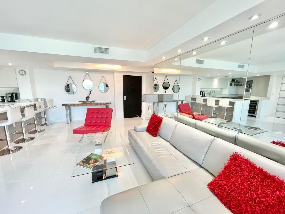 90 Alton Rd #FL-5, Miami Beach FL 33139