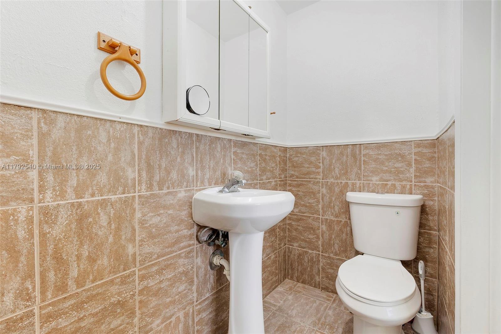 2701 N Cypress Rd, Pompano Beach, Florida image 21