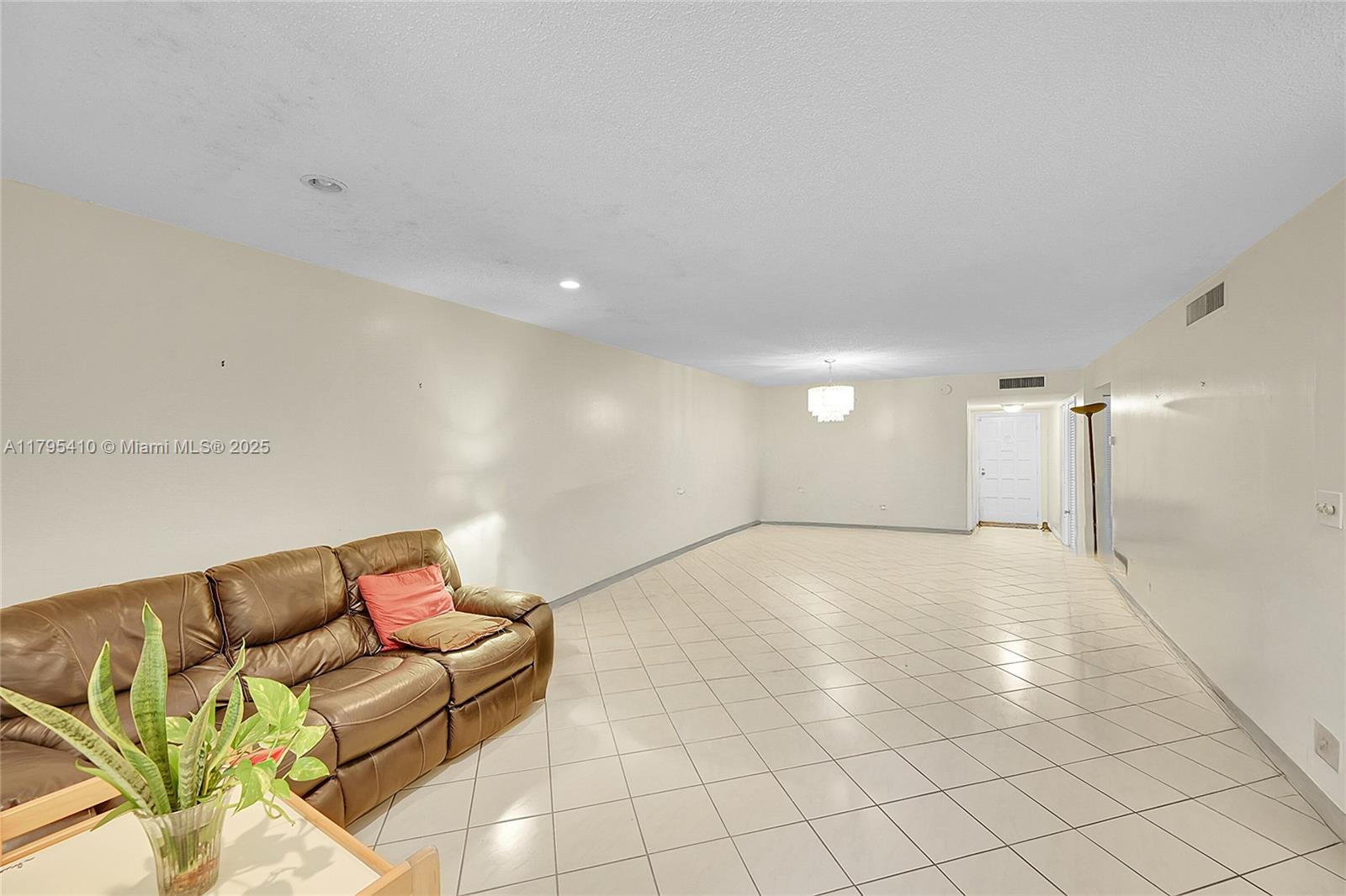 6100 S Falls Cir Dr #205, Lauderhill, Florida image 7
