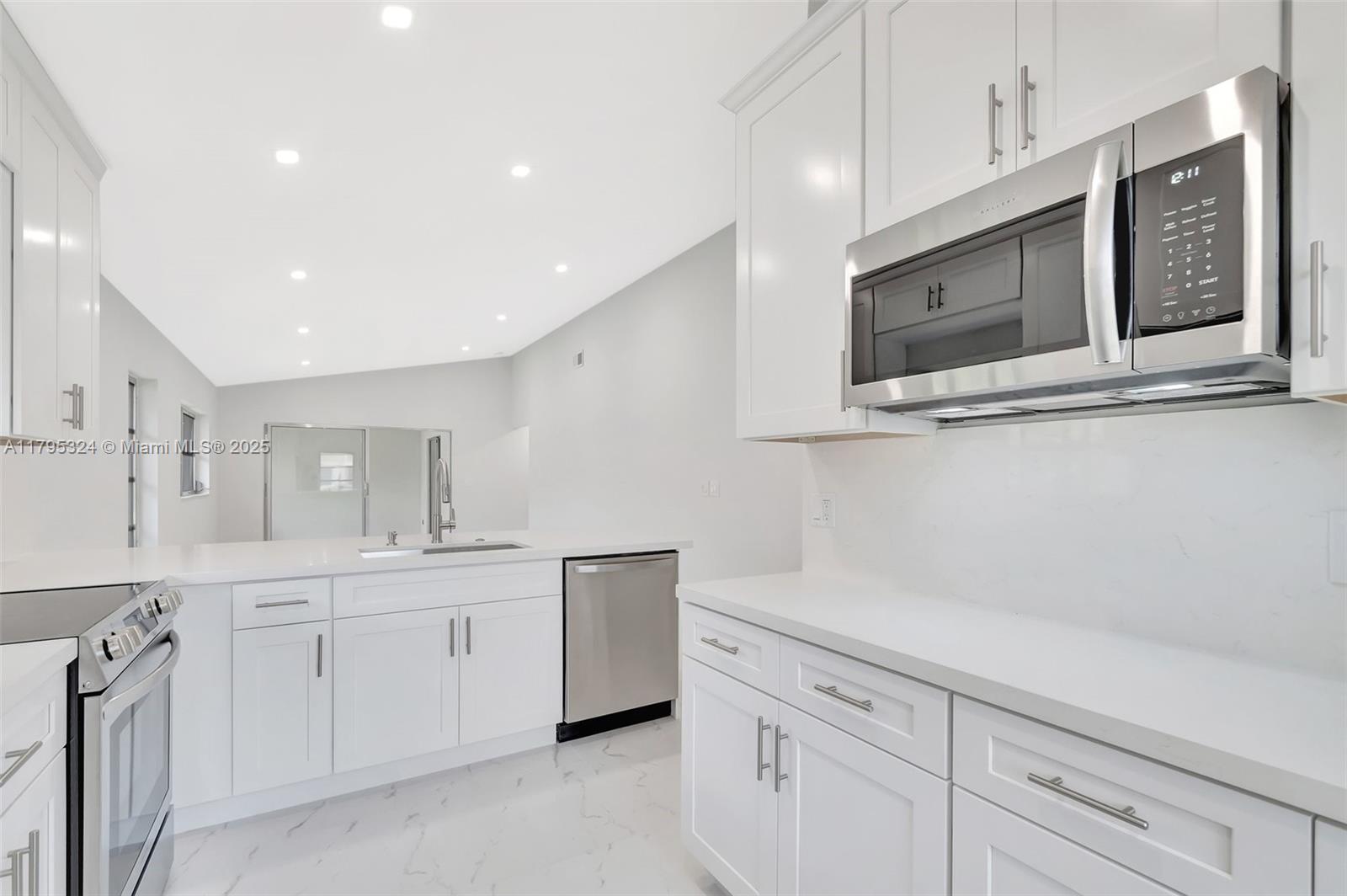 8055 Sweetbriar Way, Boca Raton, Florida image 7