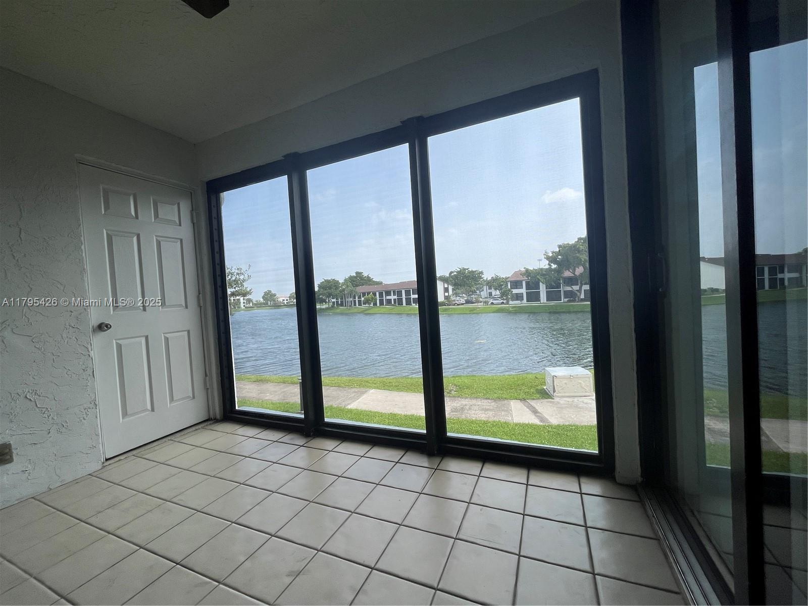 203 Lake Pointe Dr #208, Oakland Park, Florida image 1