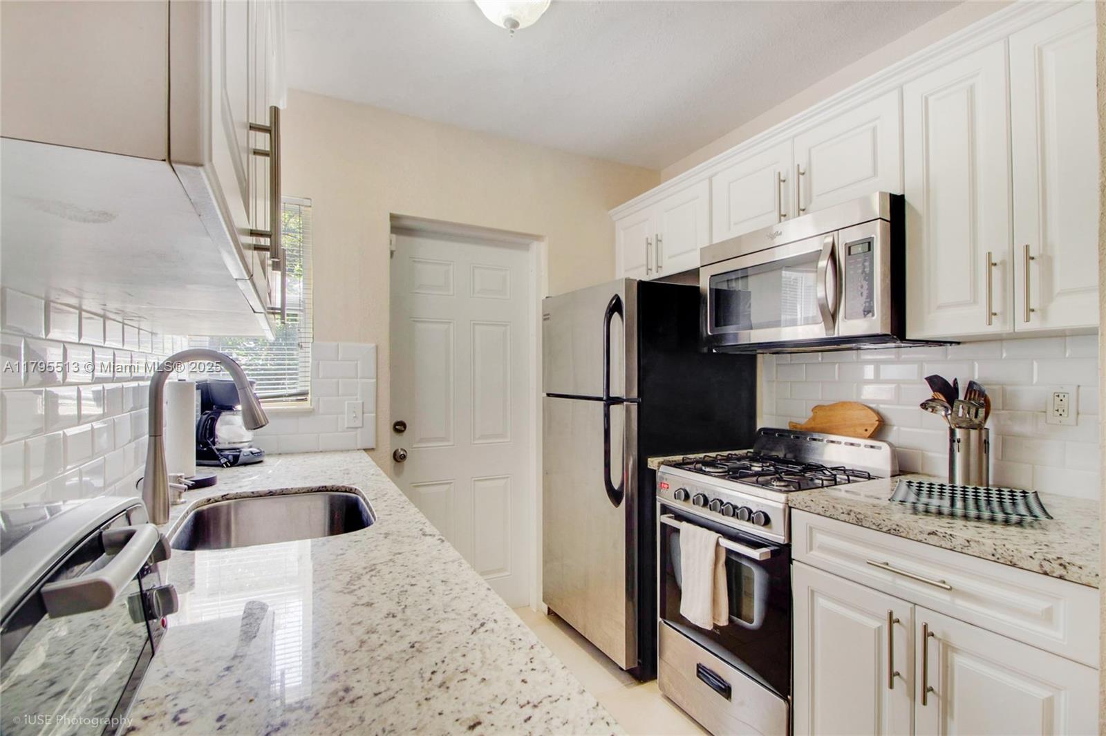 Property photo # 0
