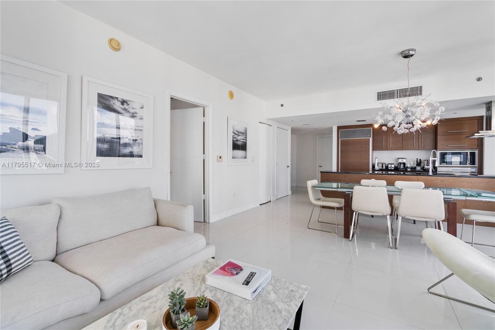 495 Brickell Ave #4510, Miami FL 33131